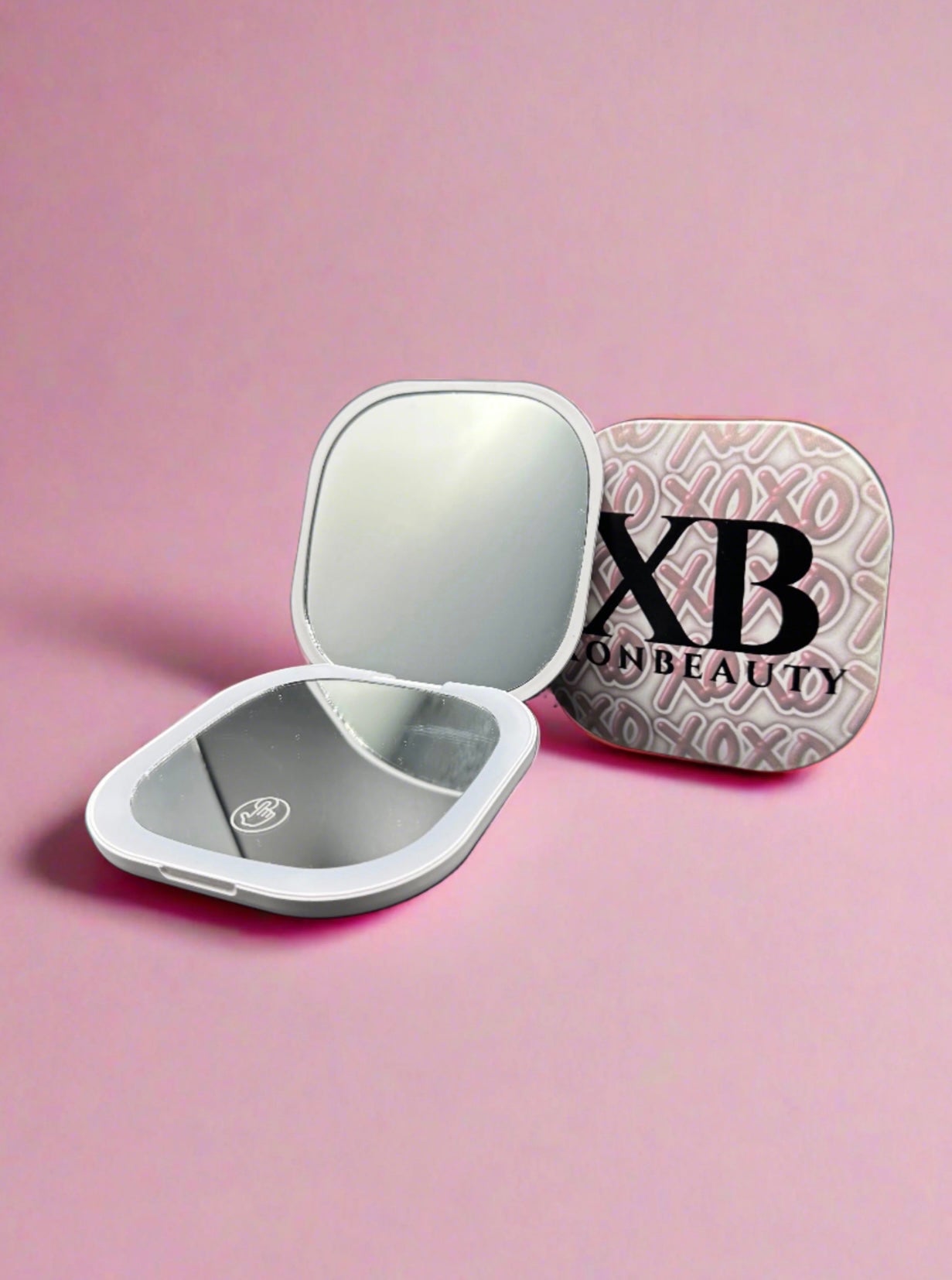 XonBeauty's Compact Makeup Mirror